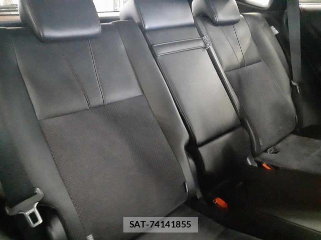 Toyota HARRIER 2017-06 8276981-4