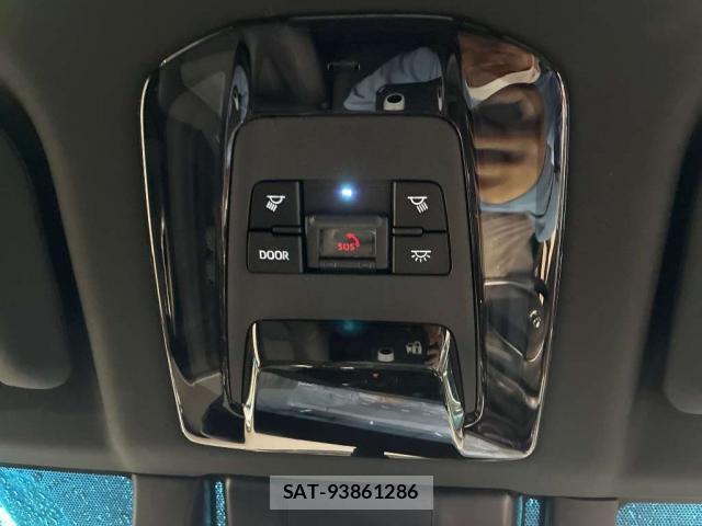 Toyota HARRIER 2023-06 8277000-5