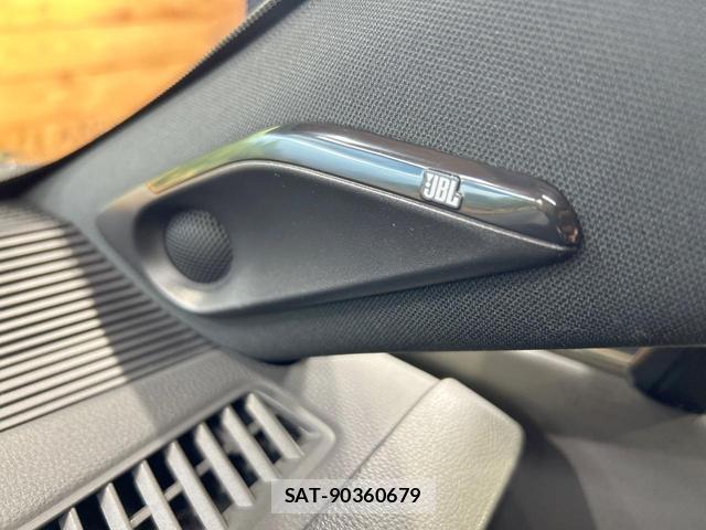 Toyota HARRIER 2021-02 8277222-4