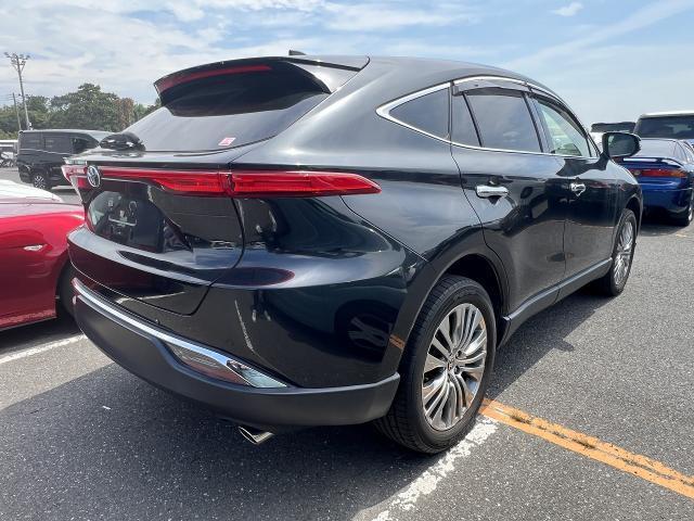 Toyota HARRIER 2022-04 8277687-1