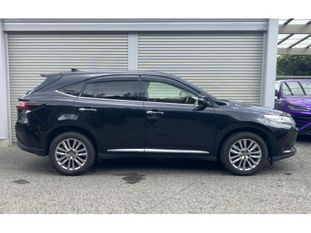 Toyota HARRIER 2018-06 8278753-15