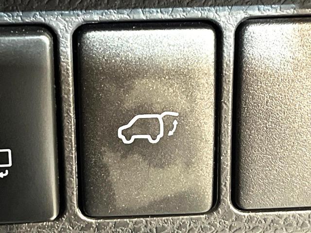 Toyota HARRIER 2017-11 8278769-5