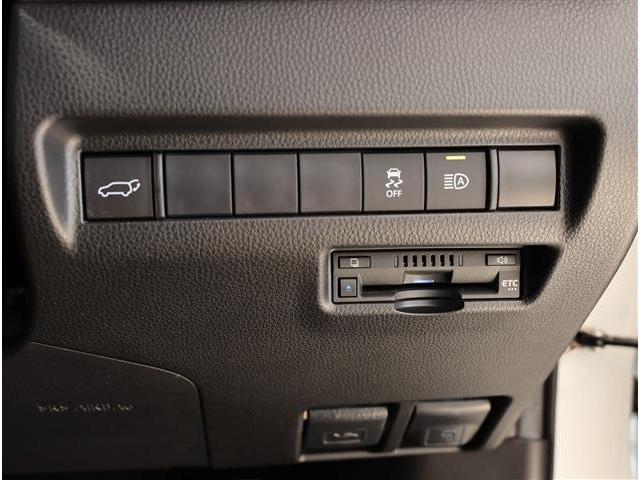 Toyota HARRIER 2021-04 8279073-5