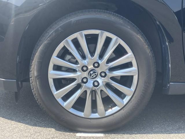 Toyota HARRIER 2019-08 8279133-18