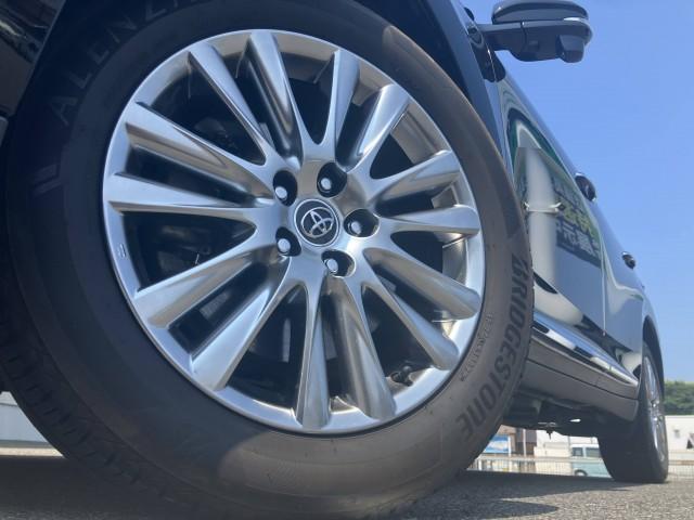 Toyota HARRIER 2019-08 8279133-7