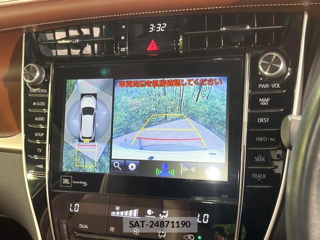 Toyota HARRIER 2017-06 8279317-4