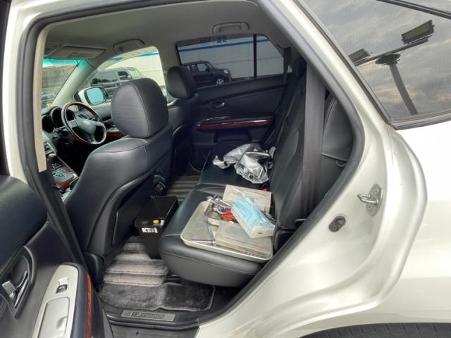 Toyota HARRIER 2004-08 8279503-19