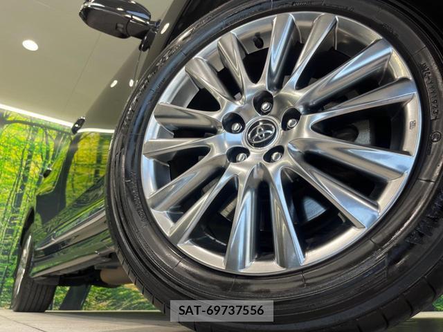 Toyota HARRIER 2018-10 8279608-12