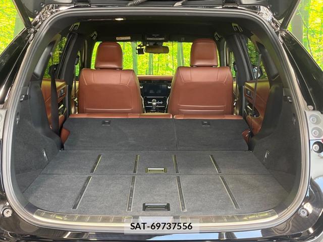 Toyota HARRIER 2018-10 8279608-9