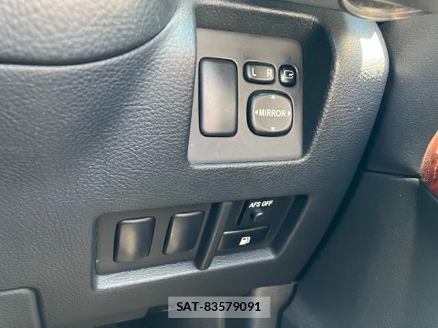 Toyota HARRIER 2008-04 8279653-19
