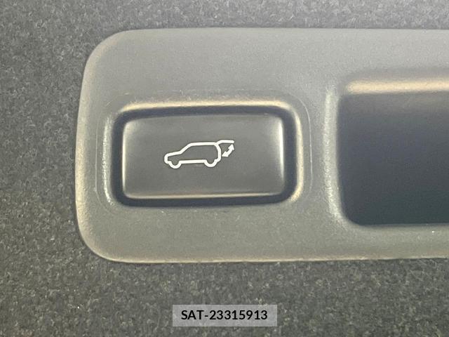 Toyota HARRIER 2017-03 8279759-4