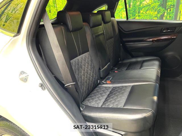 Toyota HARRIER 2017-03 8279759-8