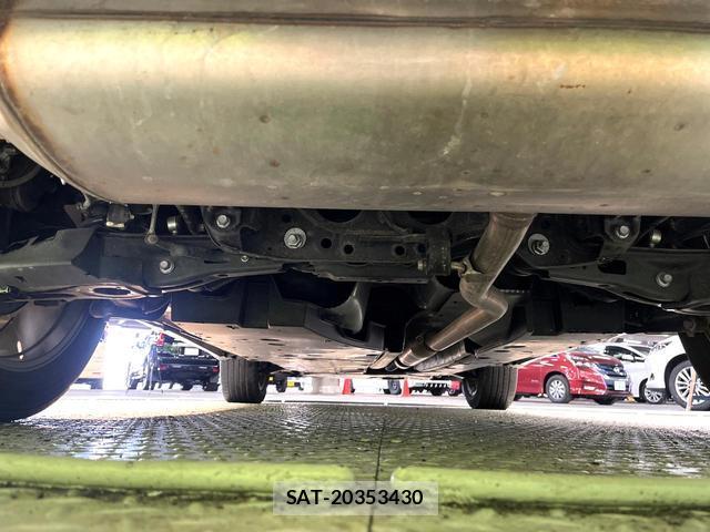 Toyota HARRIER 2021-03 8279765-18