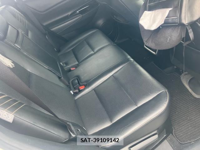 Toyota HARRIER 2017-09 8279930-18