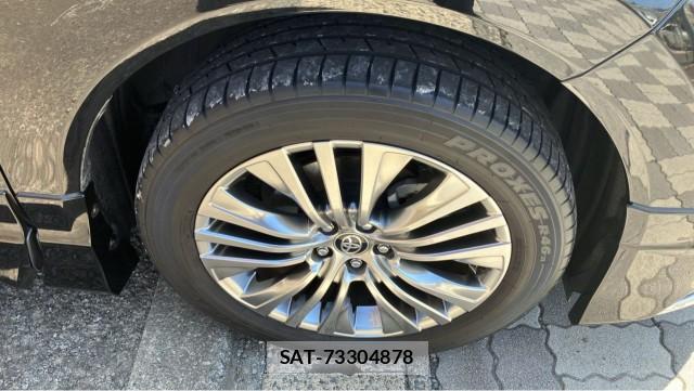 Toyota HARRIER 2021-02 8280611-8