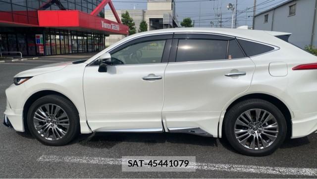 Toyota HARRIER 2021-10 8281502-10