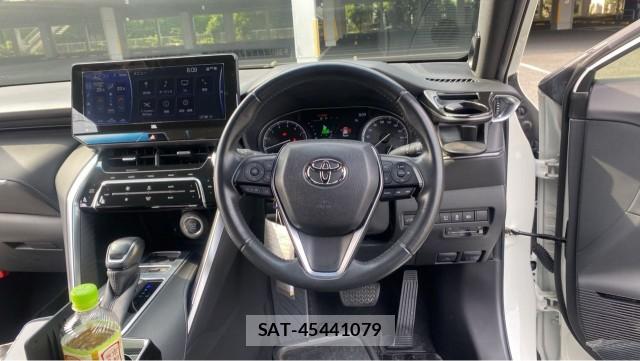 Toyota HARRIER 2021-10 8281502-16