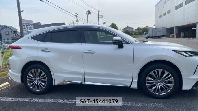 Toyota HARRIER 2021-10 8281502-3