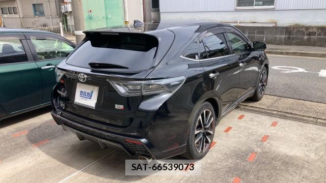Toyota HARRIER 2015-04 8281764-13
