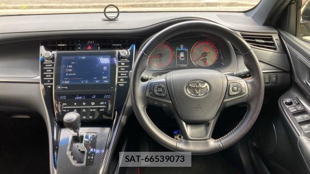 Toyota HARRIER 2015-04 8281764-16