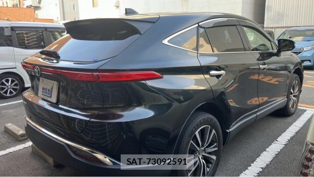 Toyota HARRIER 2021-08 8281816-12