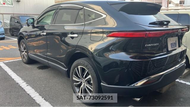 Toyota HARRIER 2021-08 8281816-13