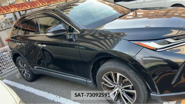 Toyota HARRIER 2021-08 8281816-3