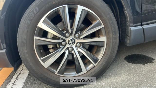 Toyota HARRIER 2021-08 8281816-8