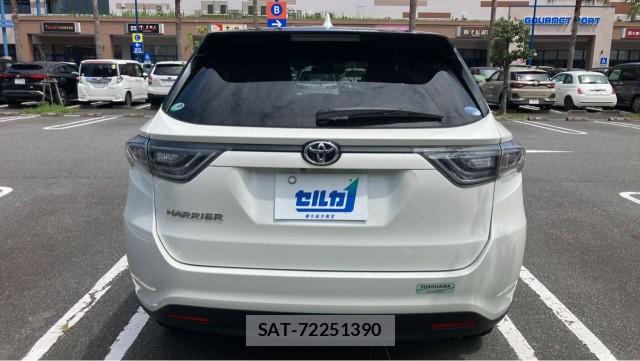 Toyota HARRIER 2015-11 8281881-1