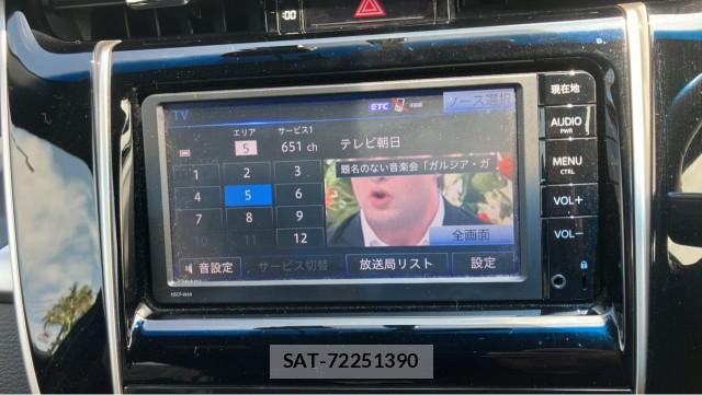 Toyota HARRIER 2015-11 8281881-4