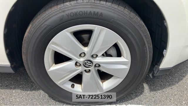 Toyota HARRIER 2015-11 8281881-8