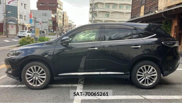 Toyota HARRIER 2016-11 8282082-10
