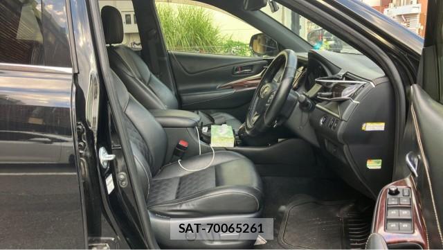 Toyota HARRIER 2016-11 8282082-5