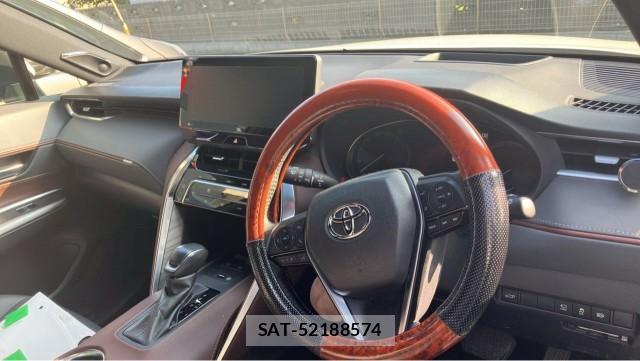 Toyota HARRIER 2021-12 8282160-2