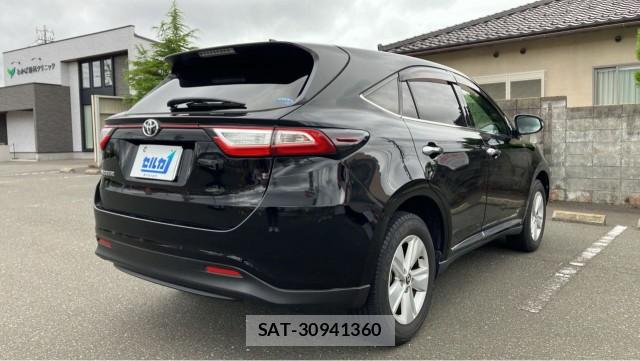 Toyota HARRIER 2017-08 8282348-12