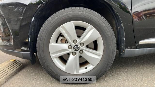 Toyota HARRIER 2017-08 8282348-8