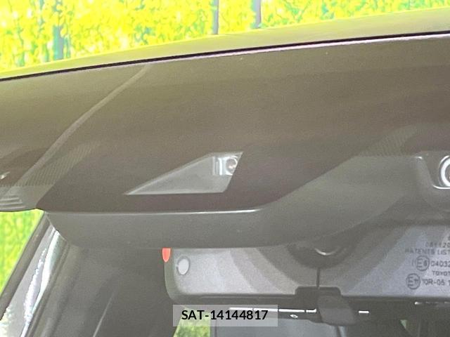 Toyota HARRIER 2020-11 8283589-4