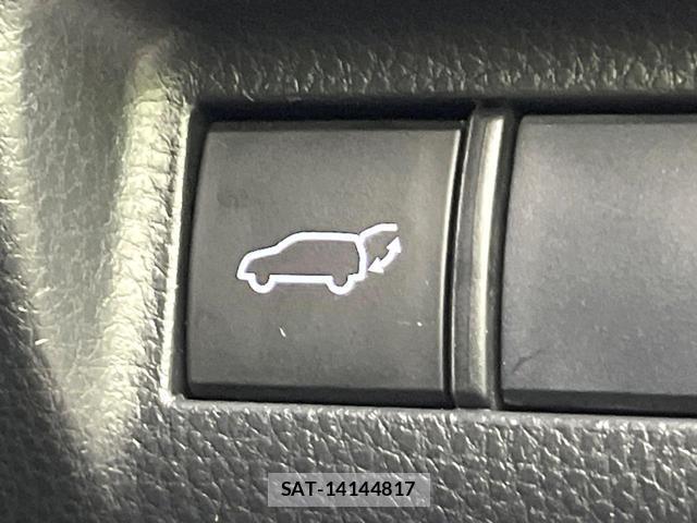 Toyota HARRIER 2020-11 8283589-5