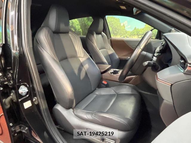 Toyota HARRIER 2020-11 8284569-8