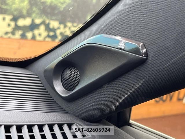 Toyota HARRIER 2025-05 8284570-4