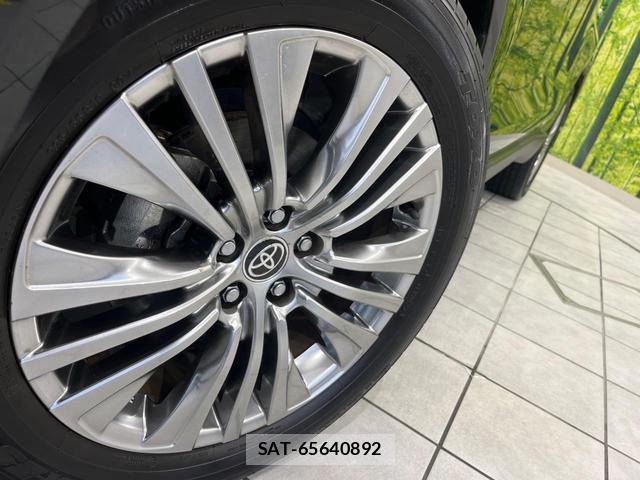 Toyota HARRIER 2023-03 8284942-12