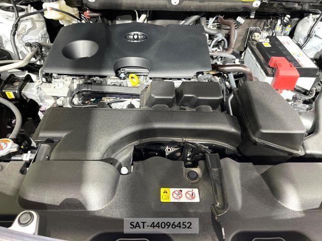 Toyota HARRIER 2025-01 8285216-17