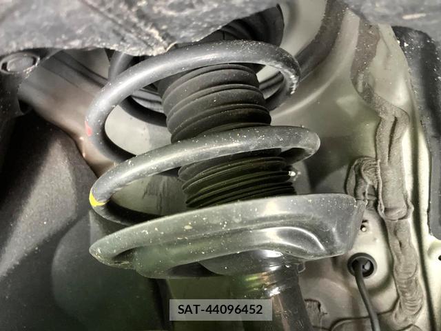 Toyota HARRIER 2025-01 8285216-19