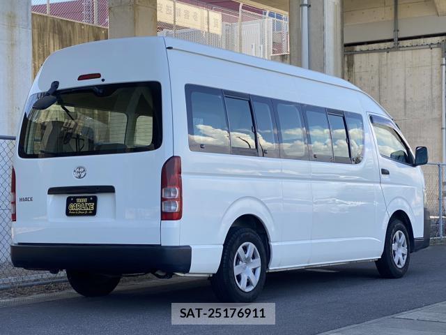 Toyota HIACE COMMUTER 2010-11 8285830-1