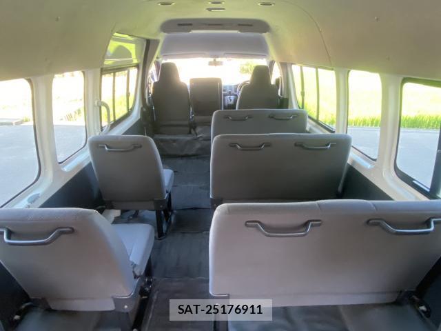 Toyota HIACE COMMUTER 2010-11 8285830-17