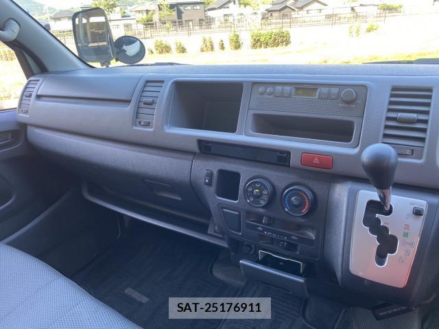 Toyota HIACE COMMUTER 2010-11 8285830-8