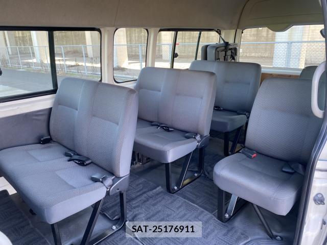 Toyota HIACE COMMUTER 2010-11 8285830-9