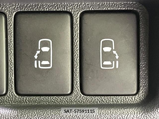 Toyota HIACE VAN 2024-02 8276714-4