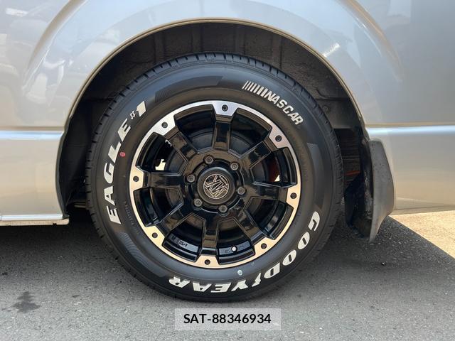 Toyota HIACE VAN 2010-01 8276798-10