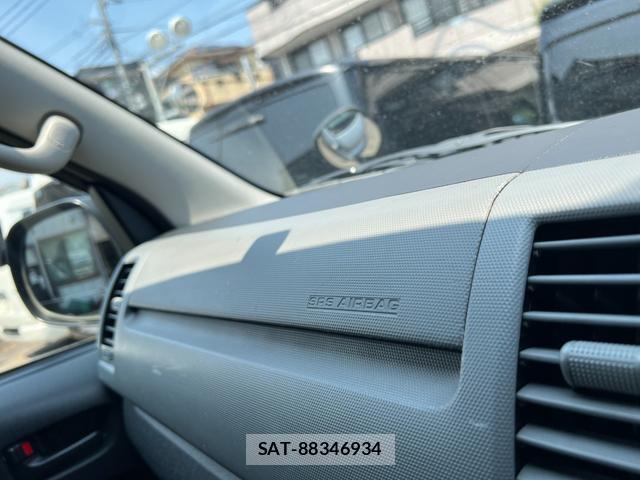 Toyota HIACE VAN 2010-01 8276798-17